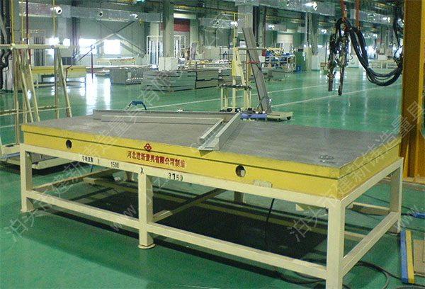 ���{�֧�ܰ��b